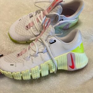 Nike Free Metcon 6 - NEW